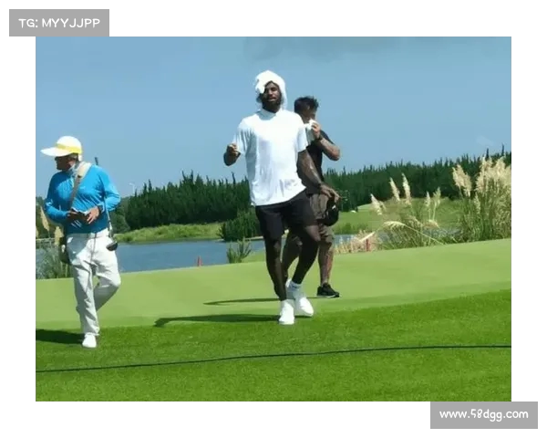 詹姆斯上海高尔夫首秀因雨暂停 挥杆状态不减待雨后继续挑战